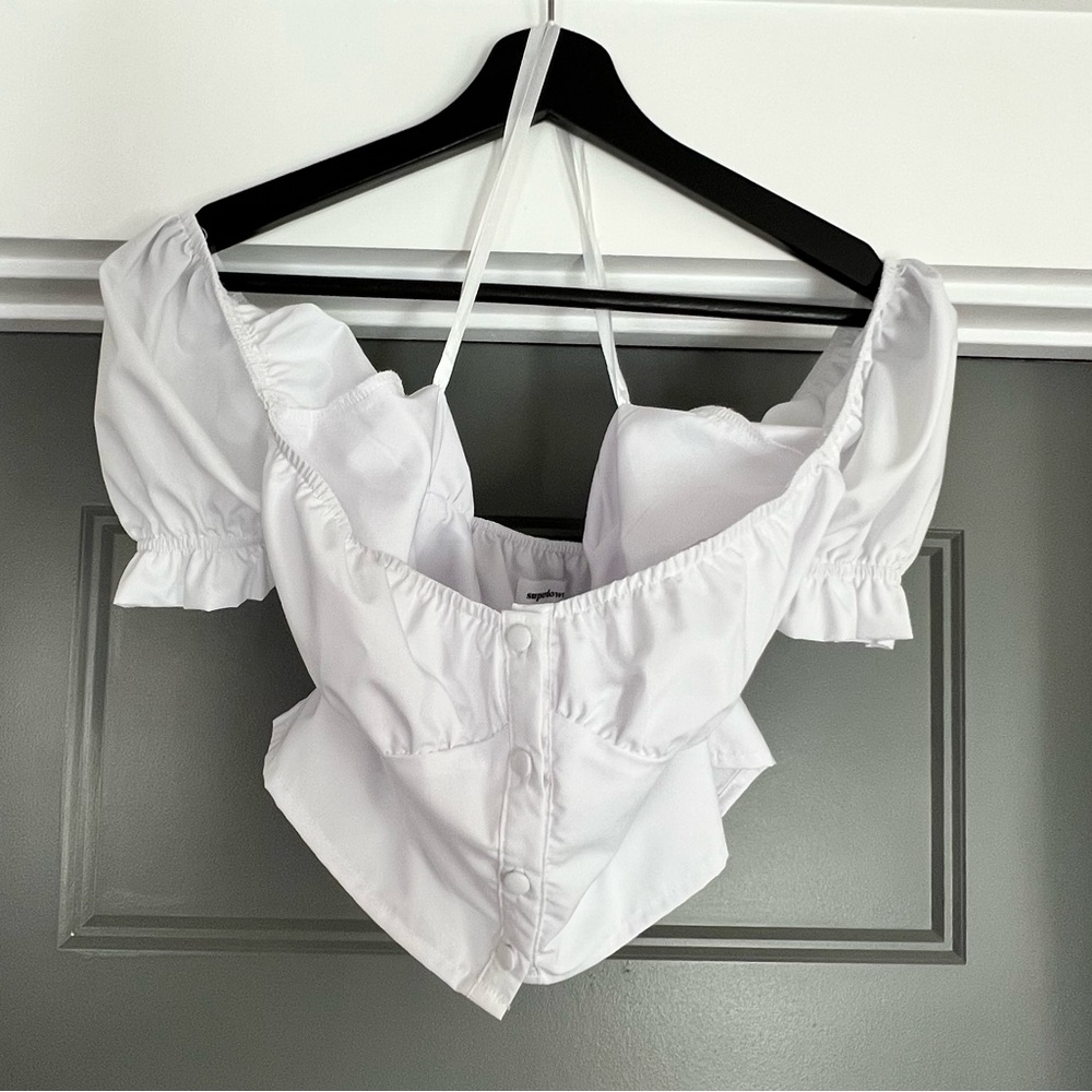 Superdown rosa button up top